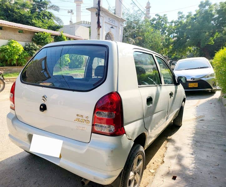 Suzuki Alto 2011 4