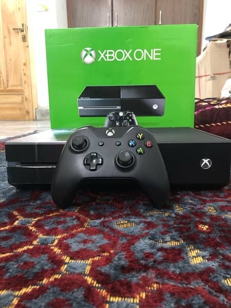 Xbox One 500 Gb with Box 3