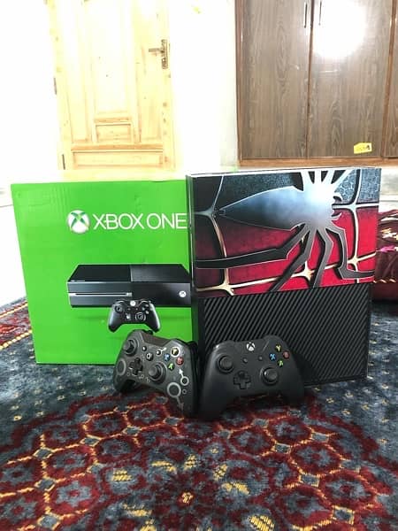 Xbox One 500 Gb with Box 19