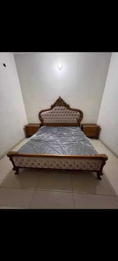 King size bed, 2 draw and 1 x seater sofa - jahez ka samaan