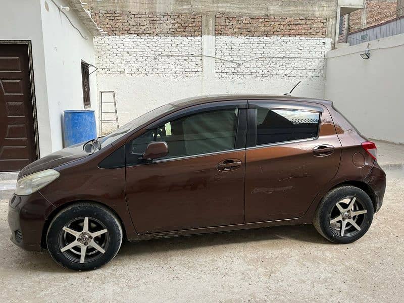 Toyota Vitz 2014 9