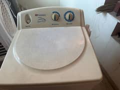 SELLING DAWLANCE WASHING MACHINE DW5100