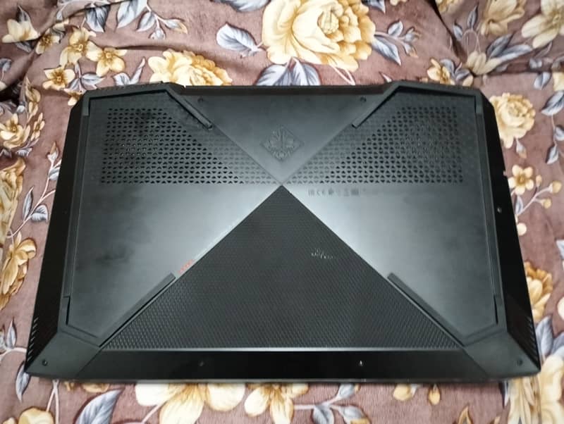 omen by hp gaming laptop 6