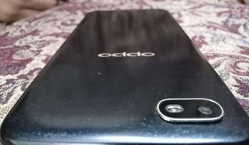 Oppo A1k mobile | Excellent condition | With box | Black 2