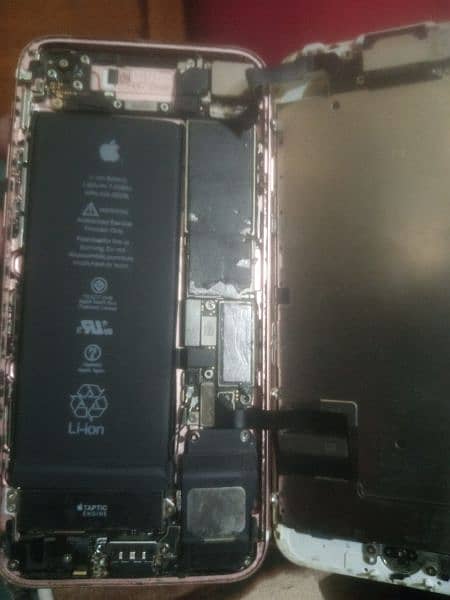 iphone 7 motherboard 1