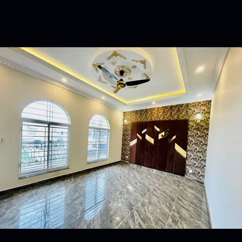 10 marla house for sale in paragon city lahore 5