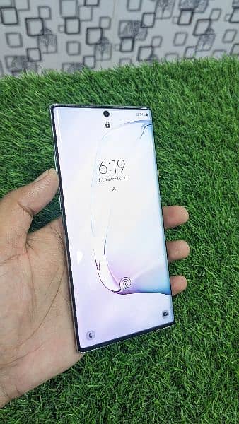 Samsung Galaxy note 10 plus 5G.  12/256.03101873383 9