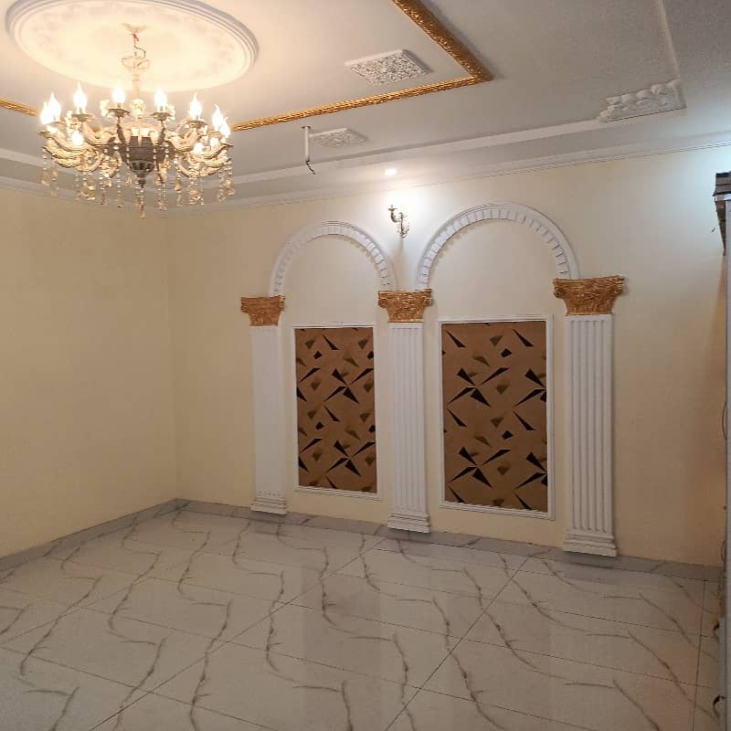 House Of 10 Marla For sale In Allama Iqbal Town - Hunza Block 15