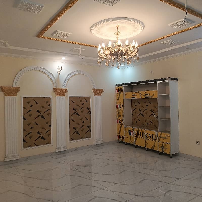 House Of 10 Marla For sale In Allama Iqbal Town - Hunza Block 22