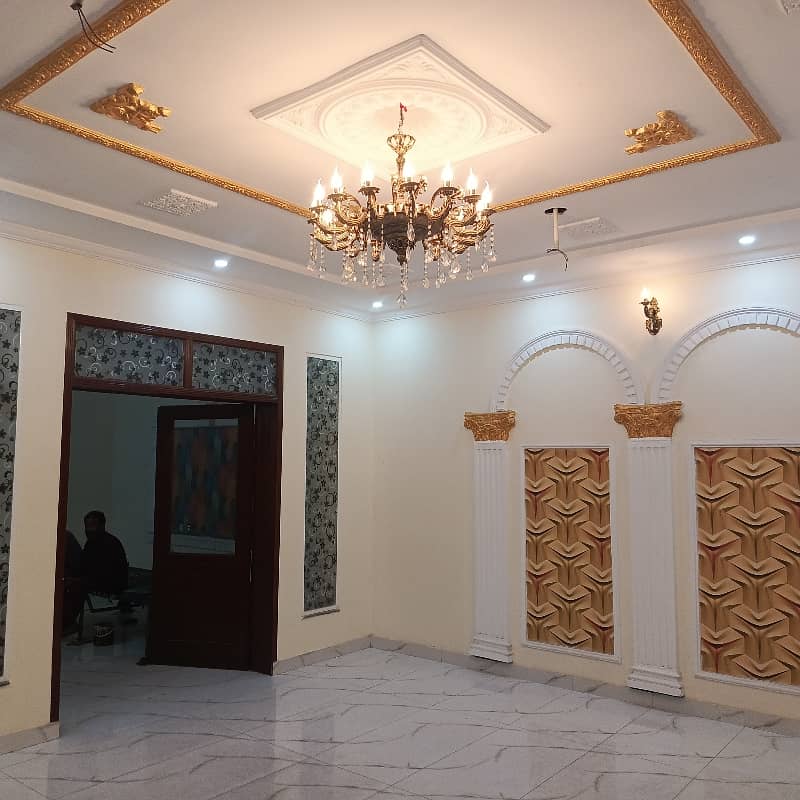 House Of 10 Marla For sale In Allama Iqbal Town - Hunza Block 29