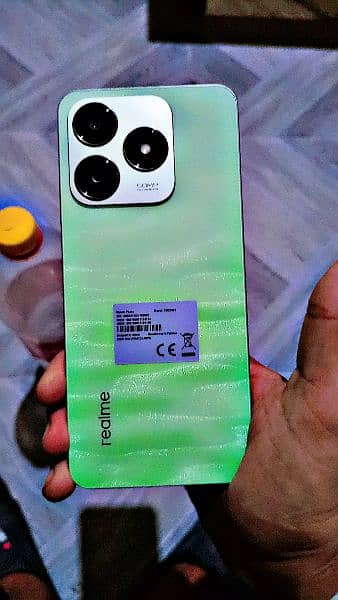 realme c63 1