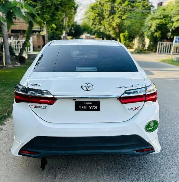 Toyota Corolla Altis 2021 4