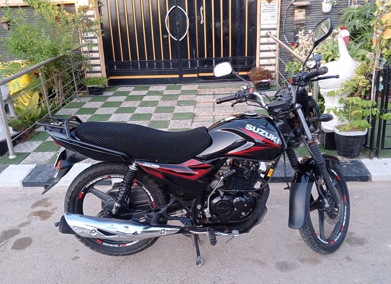 SUZUKI GR 150 2019 3