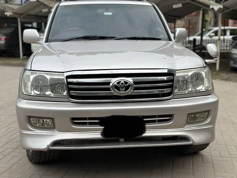 Toyota Land Cruiser 2001 1