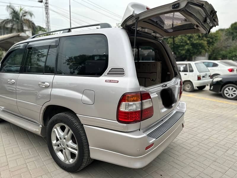 Toyota Land Cruiser 2001 8