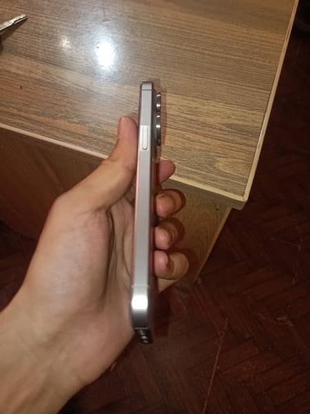 IPhone 15 Pro Max Natural Titanium 1