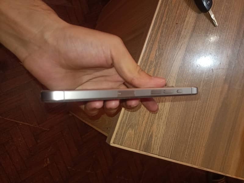 IPhone 15 Pro Max Natural Titanium 2