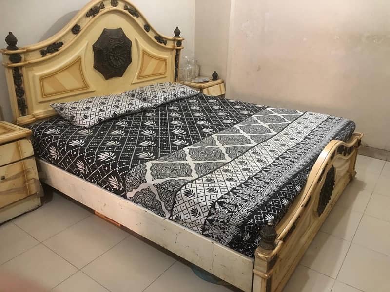 for sale today w/o mattress bed set 3