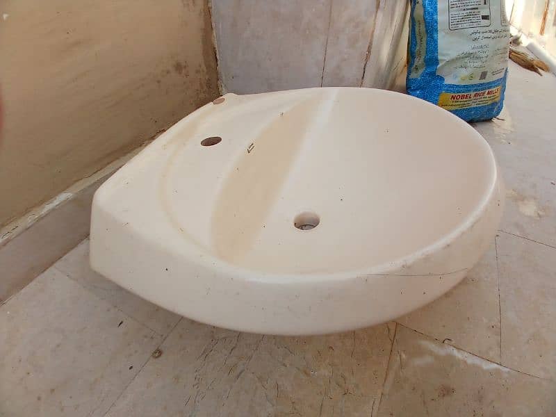 Used Washbasin 2