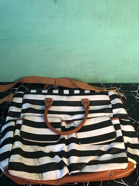 Preloved Black and White Stripes Fashion USA Travel and Shoulder bag 6