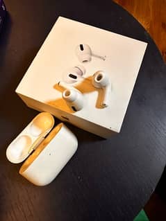 AirPods