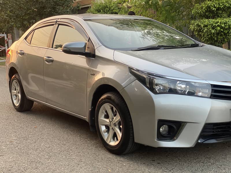 Toyota Corolla GLI 2016 1.3 Manual 1