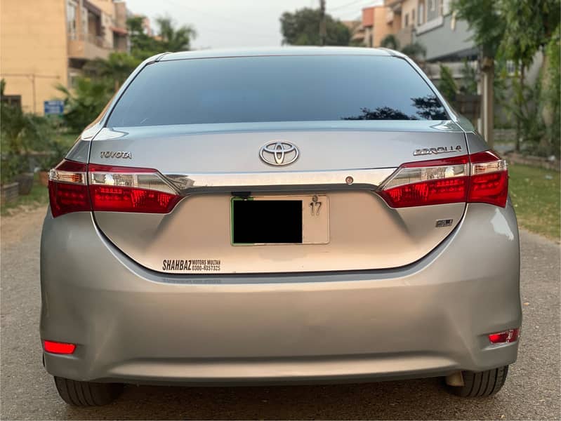 Toyota Corolla GLI 2016 1.3 Manual 3