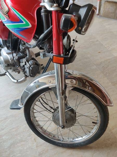 Honda CD 70 bike red for sale 9