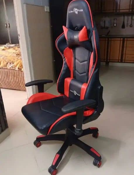 Gaming Chair And Gaming Table 4