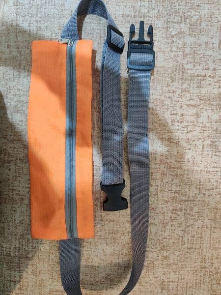 Pouch for mobile keys and wallet 11