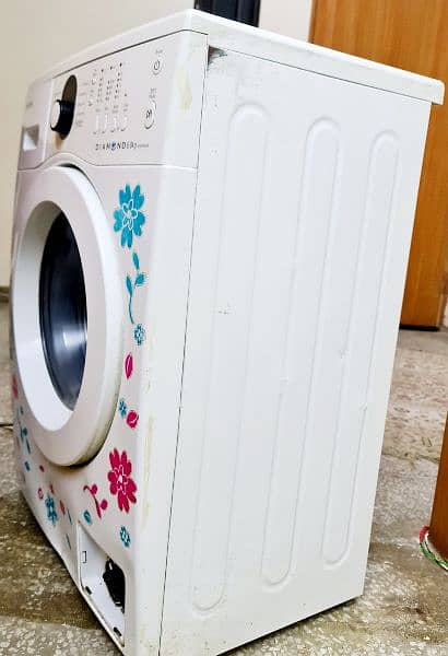 Samsung 6KG Front Load Full Auto Washing Machine 2