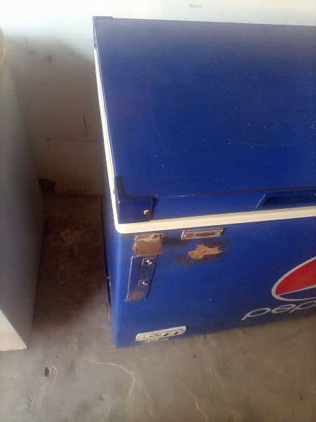 Pepsi Freezer, big 3