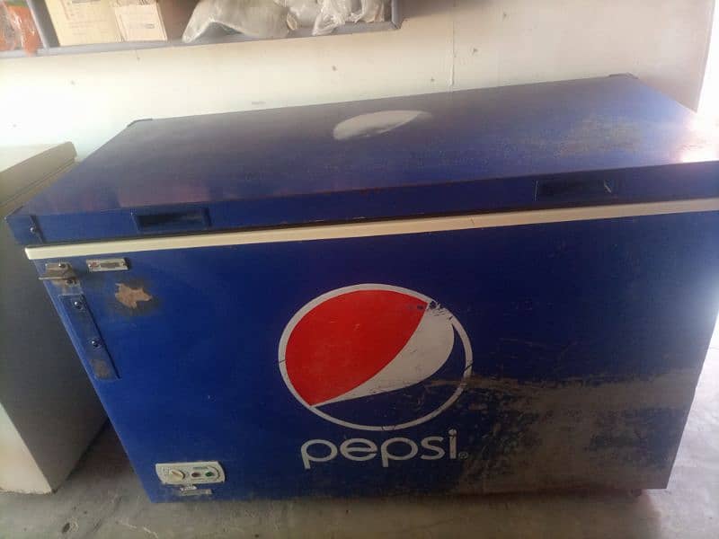 Pepsi Freezer, big 4