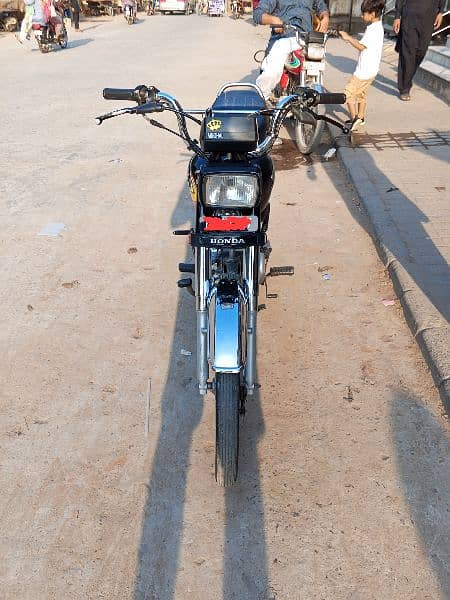 Honda cd70 exchange with Honda 125 4