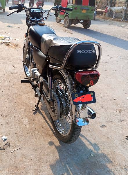 Honda cd70 exchange with Honda 125 7