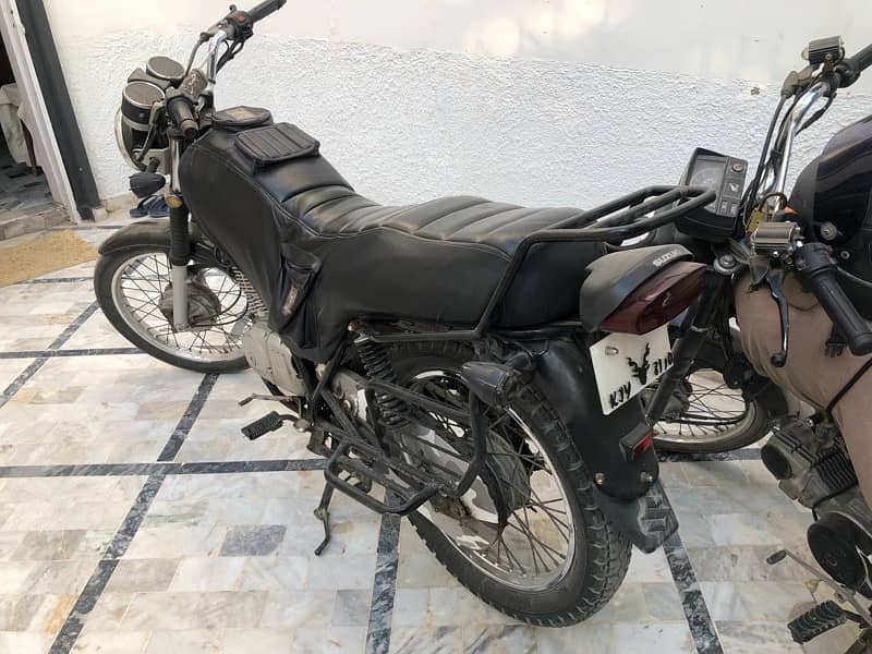 Suzuki Gs-150 1