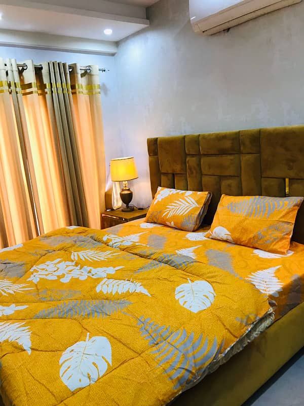 A Beautiful 1 Bed Room Luxury Apartments For Rent On Daily & Monthly Bases Bahria Town Lahore(1&2 Bed Room) 0