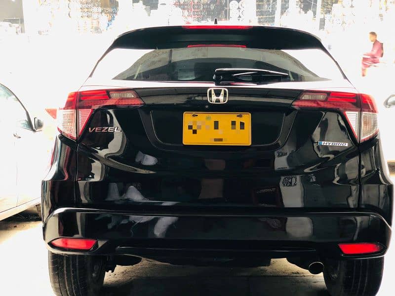 Honda Vezel 2015 fully loaded z package full option 3