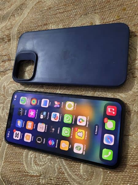 iphone 11 pro max jv 1