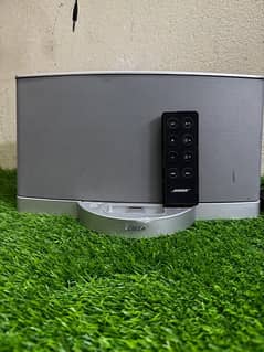 Bose and Philips sound dock