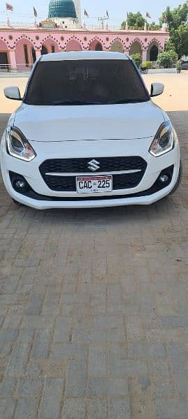 Suzuki Swift 2024 GLX CVT Top of the line 0