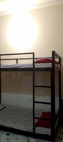 modern bunk bed light weight 10/10 condition 3