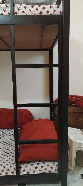 modern bunk bed light weight 10/10 condition 5