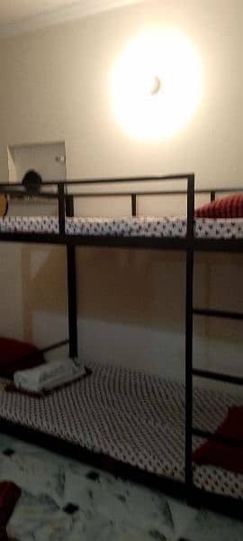 modern bunk bed light weight 10/10 condition 6