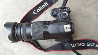 canon camera 1200 D