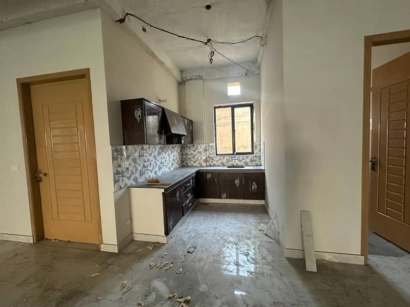 For Rent: 1 Kanal Hall in Johar Town 1