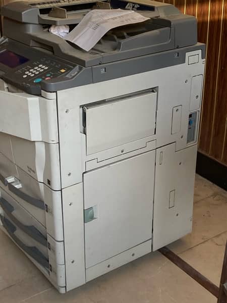 KONICA MINOLTA Bizhub 600 2