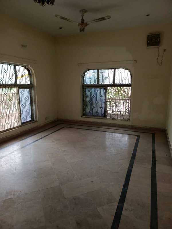 10MARLA MARBLE FLOORING UPPER PORTION FOR RENT IN ALLAMA IQBAL TOWN 1