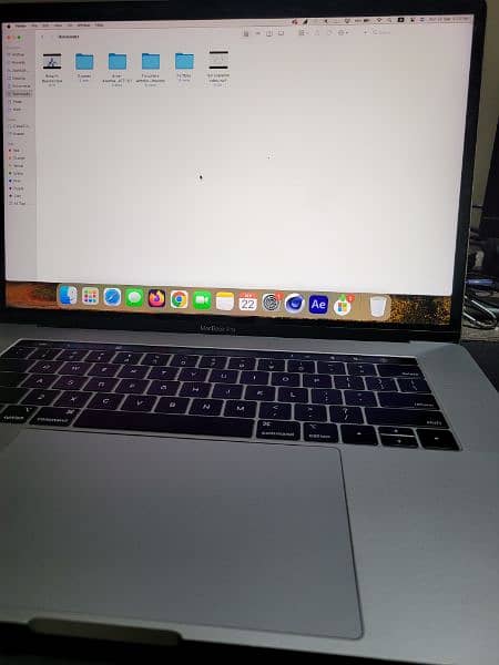 Macbook pro 2019 15.6" inch core i9 and 4gb Amd Radeon card 1