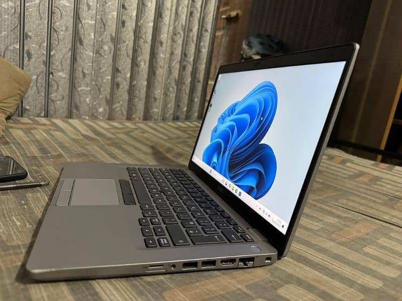 Dell latitude 5411 Core i7 (10th gen. ) 10850H 4